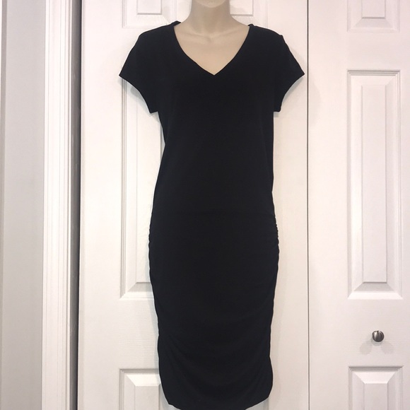 Athleta Dresses & Skirts - Athleta Black Fitted V Neck Dress size Medium